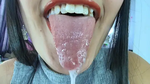 Snapshot of Hinata_21_ chatting on February 2026 08:46:02 PM Hinata 21 online show from February 2026 08:46:02 PM