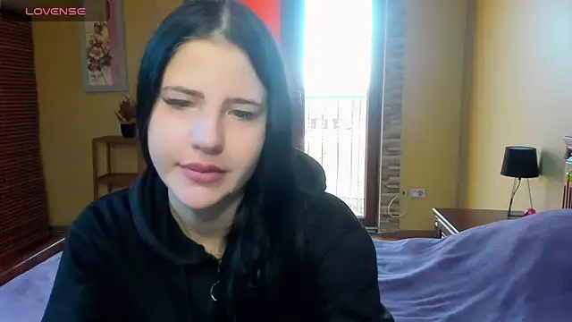 Malibu J online show from October 2025 07:19:02 AM