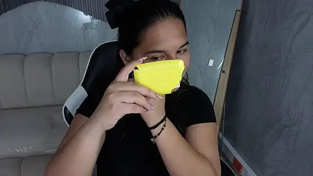 Saraah Tx online show from November 2025 02:57:02 AM