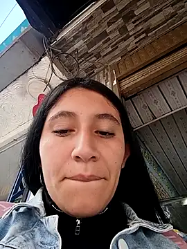   Antonella online show from November 2025 03:44:02 PM