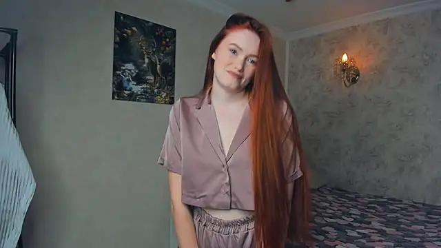 Red FoxGirl online show from September 2025 02:55:01 PM