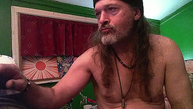 HippieDad333 online show from April 2026 01:41:02 AM