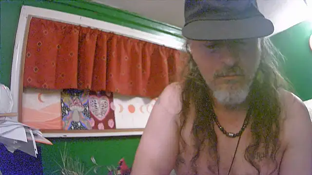 HippieDad333 online show from June 2026 01:41:02 AM