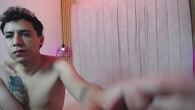 jakeyariana online show from October 2025 07:58:02 PM