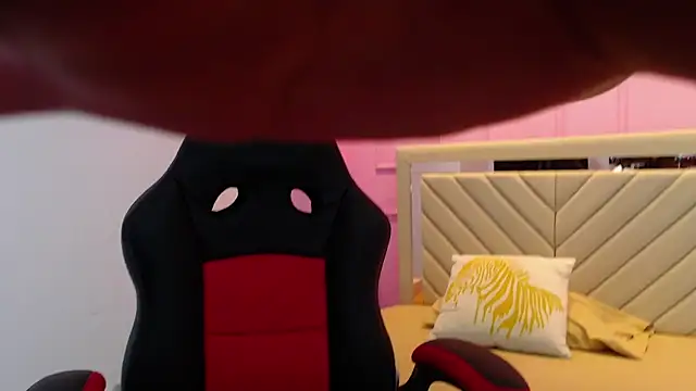 ALAHIACRUZ1 online show from October 2025 12:23:02 PM