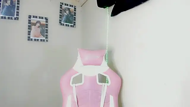 Sophia Velarie online show from October 2025 09:54:02 PM