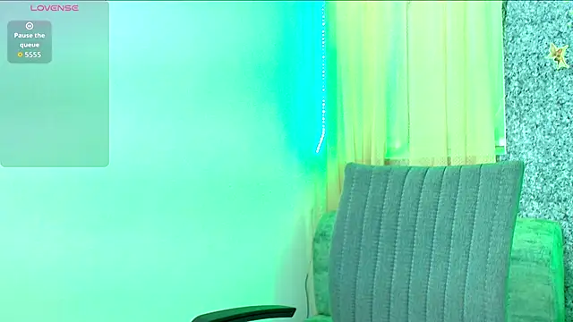 Snapshot of Sally_Ricci chatting on October 2025 11:17:01 AM Sally Ricci online show from October 2025 11:17:01 AM