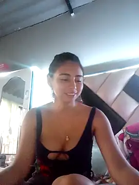 NileveSantanna online show from September 2025 09:09:02 PM