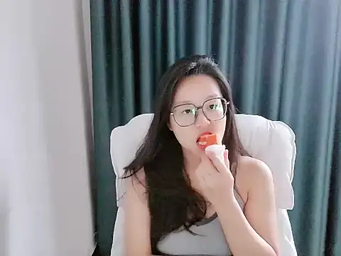 guai00 online show from October 2025 01:46:01 AM