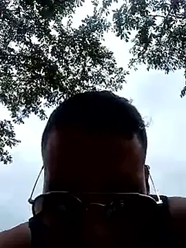 LucasGaeel online show from September 2025 05:18:02 PM