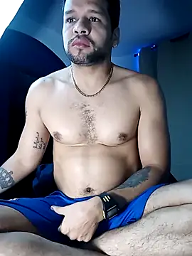 LucasGaeel online show from November 2025 10:47:02 AM