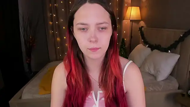 Monica  Queen online show from December 2025 05:23:01 AM