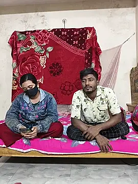 Love Queen11 online show from January 2026 04:42:01 PM