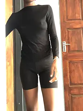 Caramel102004 online show from April 2026 09:56:02 AM