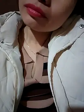 Meoweo 23 online show from November 2025 02:28:01 PM