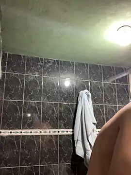 Moisesjrtapia online show from September 2025 10:04:01 PM