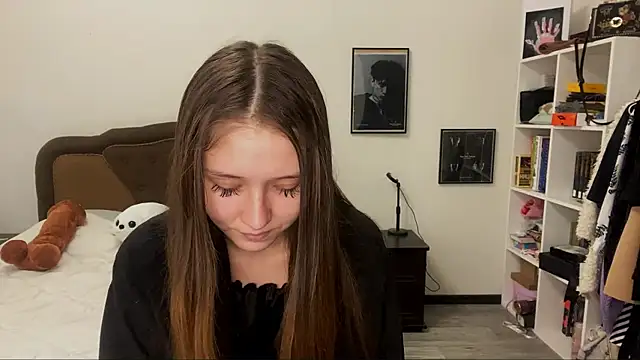 Denny Yorgeritai online show from October 2025 02:01:01 PM