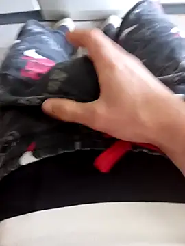 ruiiizz online show from April 2026 09:43:01 AM