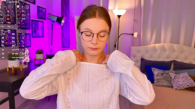 Bubblegum Babe  online show from October 2025 08:31:02 PM