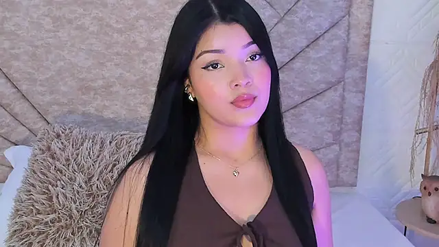 EmmaBlossom online show from December 2025 12:46:02 PM