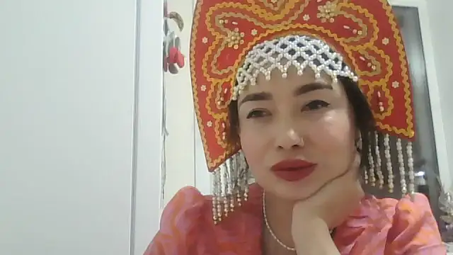 Cynariva online show from November 2025 01:00:02 PM