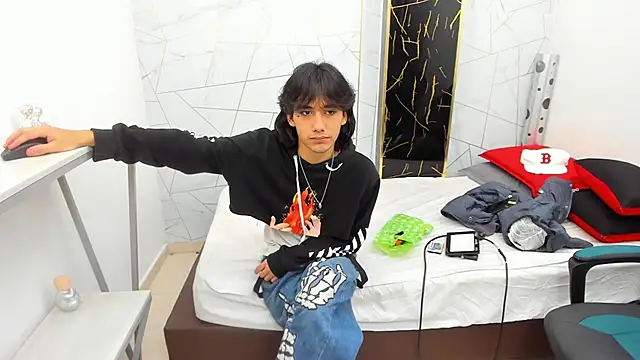 Lovers 21 online show from November 2025 03:51:02 AM