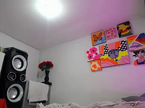 Nahomyyy online show from October 2025 11:42:01 AM