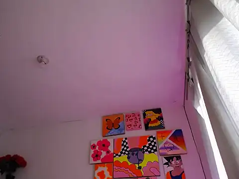 Nahomyyy online show from October 2025 12:06:01 PM