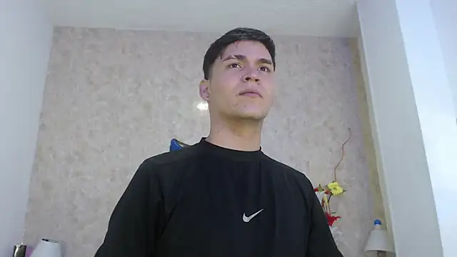 Aaron Foxxx online show from November 2025 12:48:01 PM