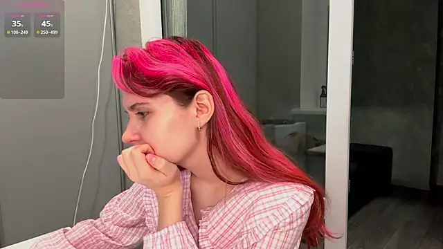 Snapshot of FawnDubler chatting on September 2025 05:17:01 PM FawnDubler online show from September 2025 05:17:01 PM