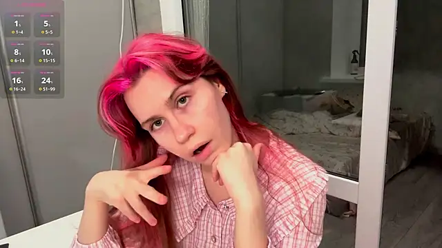 Snapshot of FawnDubler chatting on October 2025 05:32:02 PM FawnDubler online show from October 2025 05:32:02 PM