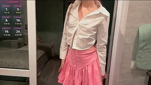 Snapshot of FawnDubler chatting on October 2025 05:41:02 PM FawnDubler online show from October 2025 05:41:02 PM