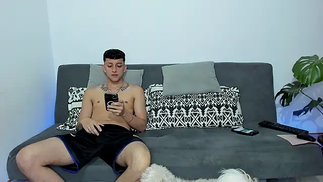 Snapshot of joe_foxx chatting on February 2026 02:38:02 AM joe foxx online show from February 2026 02:38:02 AM