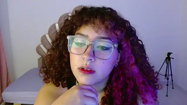 Snapshot of BlueeVelvet chatting on September 2025 11:31:02 PM BlueeVelvet online show from September 2025 11:31:02 PM