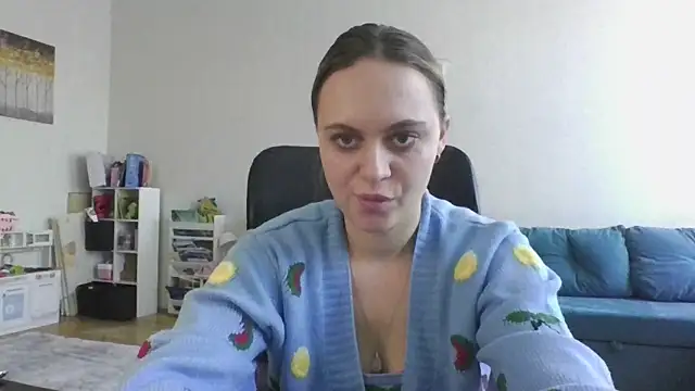 Snapshot of Cynoraye chatting on February 2026 01:43:01 PM Cynoraye online show from February 2026 01:43:01 PM