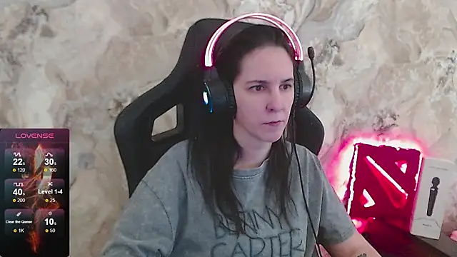 Irwi Tomboy online show from April 2026 12:22:01 PM