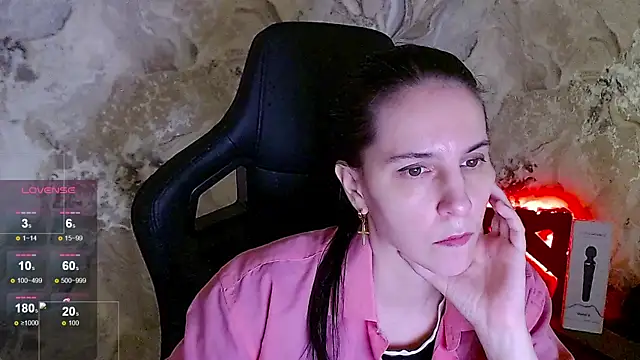 Snapshot of Irwi_Tomboy chatting on June 2026 02:41:02 PM Irwi Tomboy online show from June 2026 02:41:02 PM