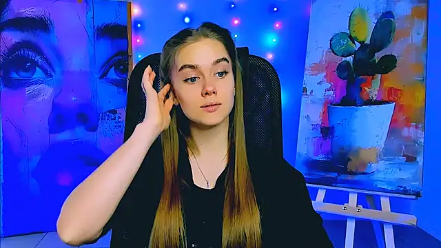 JuneWoods online show from March 2026 07:13:01 AM