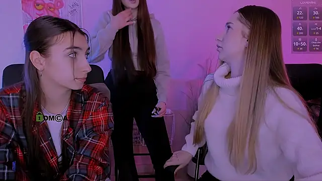 Snapshot of leslie_bird chatting on January 2026 09:46:02 AM leslie bird online show from January 2026 09:46:02 AM