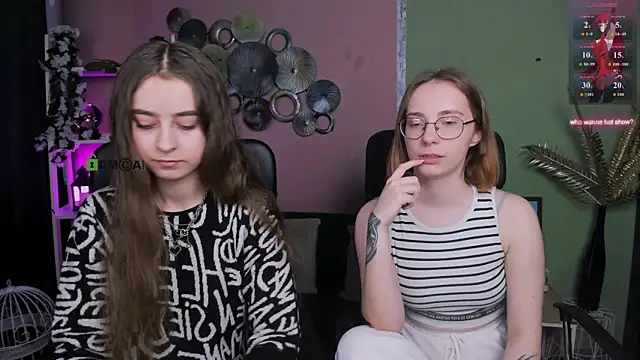 Snapshot of rebecca_smile chatting on December 2025 10:22:02 AM rebecca smile online show from December 2025 10:22:02 AM