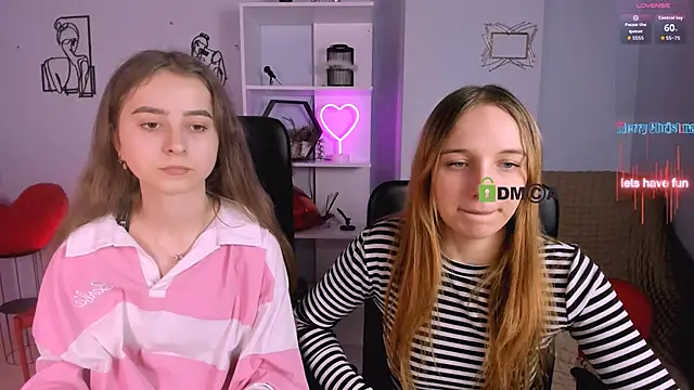 Snapshot of rebecca_smile chatting on January 2026 02:33:02 PM rebecca smile online show from January 2026 02:33:02 PM