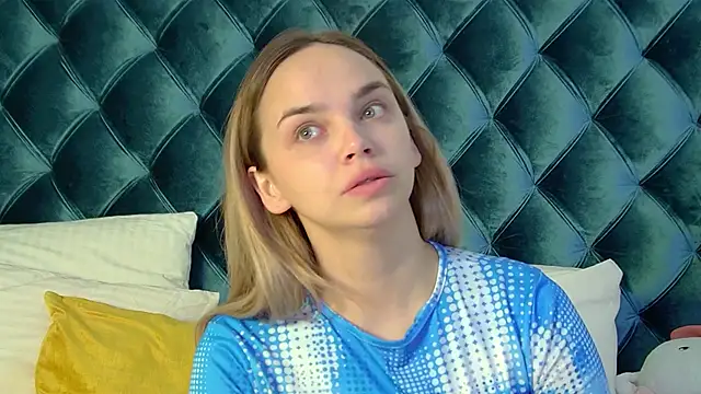 AnitaVenture online show from October 2025 04:07:01 AM