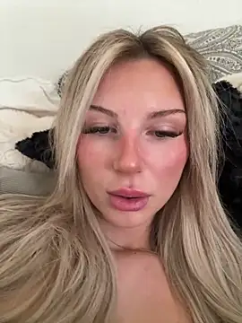 blondeeee online show from April 2026 04:09:02 PM