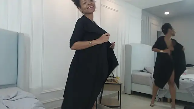 ChantalGarner online show from December 2025 01:30:01 PM