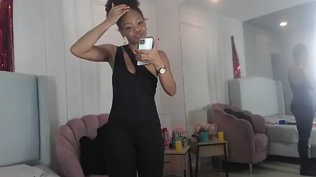 Snapshot of ChantalGarner chatting on February 2026 01:05:01 PM ChantalGarner online show from February 2026 01:05:01 PM