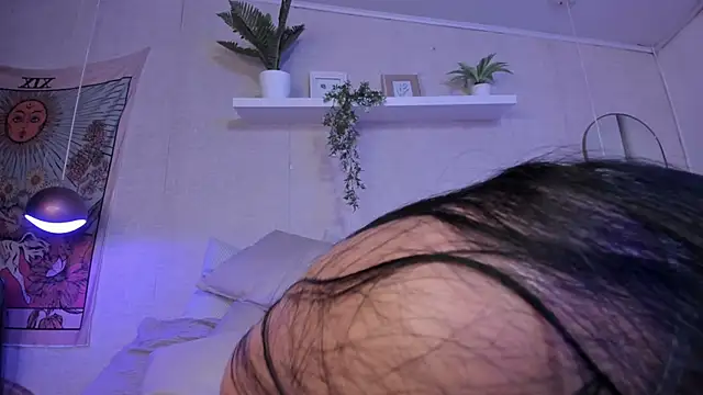 Snapshot of Violeta_dh chatting on February 2026 12:11:01 PM Violeta dh online show from February 2026 12:11:01 PM