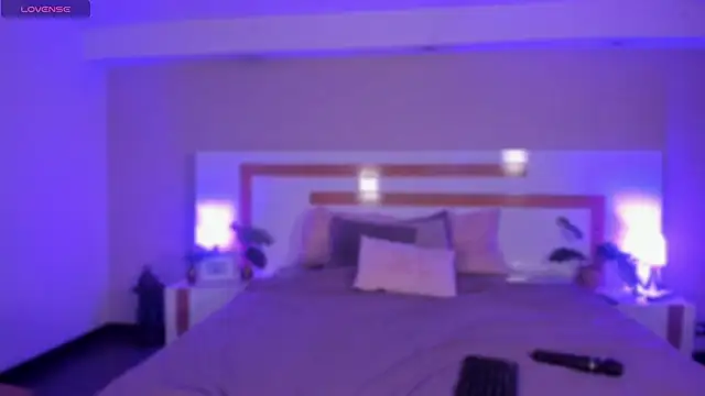 Violeta dh online show from March 2026 11:47:02 AM