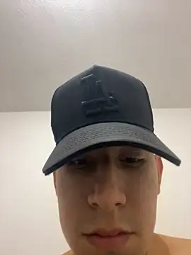 cristyan arias online show from December 2025 02:33:02 PM