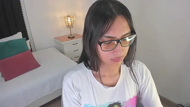 Snapshot of cherrylady_02 chatting on October 2025 01:01:01 PM cherrylady 02 online show from October 2025 01:01:01 PM