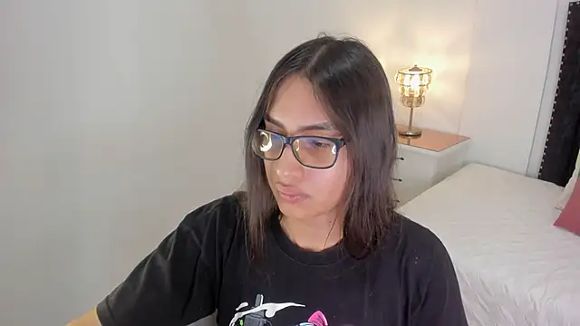 Snapshot of cherrylady_02 chatting on November 2025 12:22:01 PM cherrylady 02 online show from November 2025 12:22:01 PM